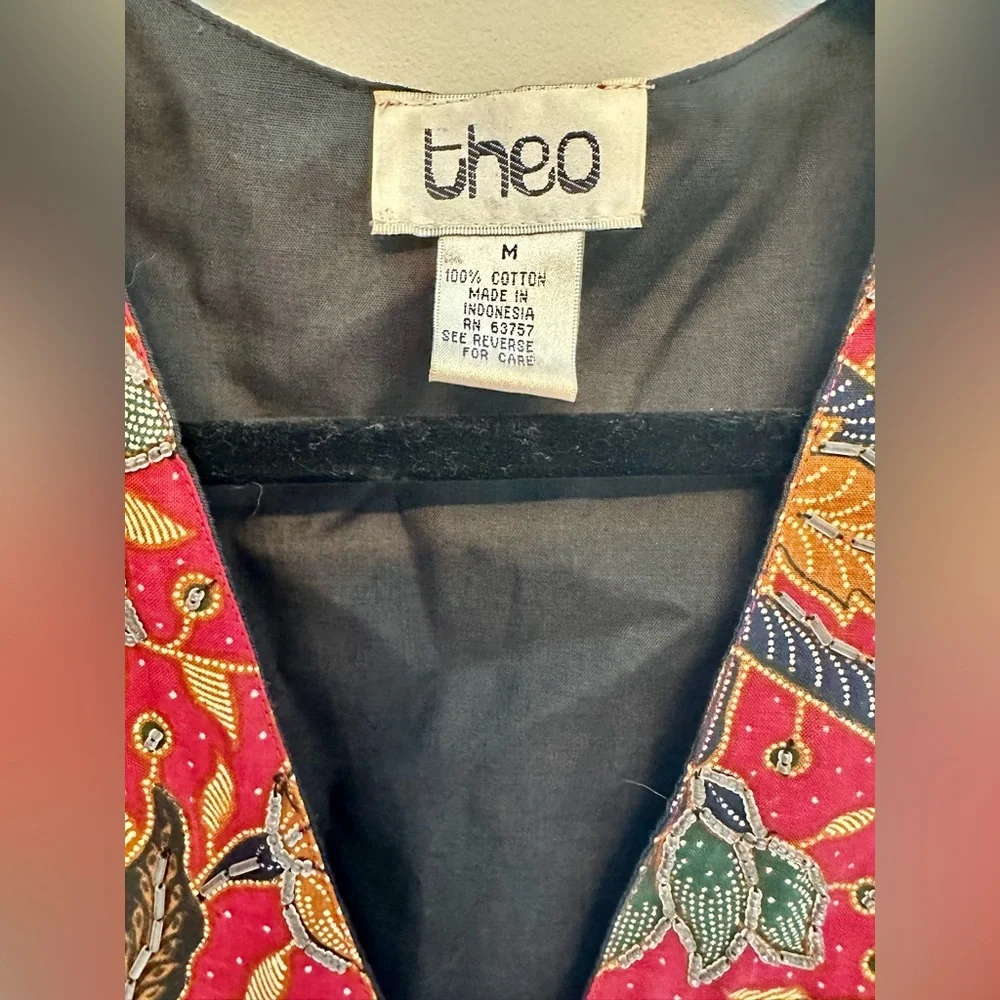 Vintage 80’s/90’s Theo Red Floral Vest Size Medium - Picture 3 of 5